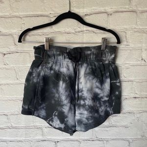Inner Glow Short